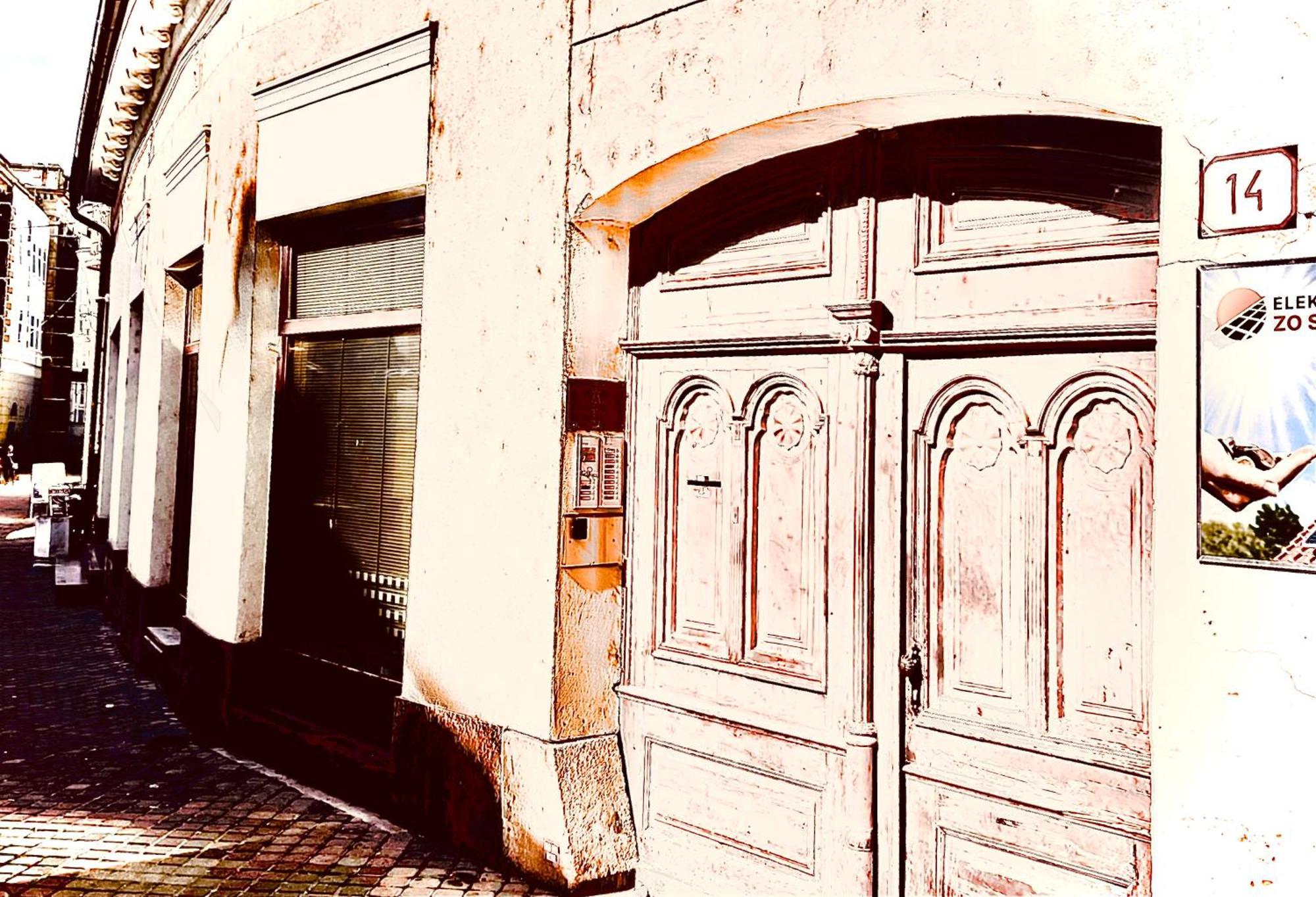 Jokai Apartman Komárno Exterior foto